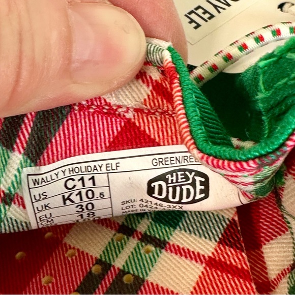 NWT-Hey Dude Kids Wally Holiday Elf Green and Red Shoes- Children’s Size 11 - Picture 7 of 7